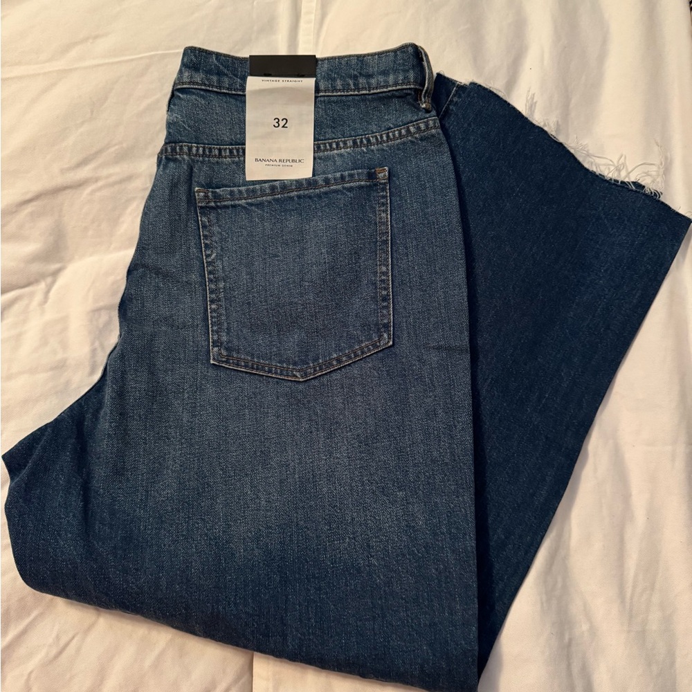NWT Women’s Banana Republic Vintage Straight Blue Jeans